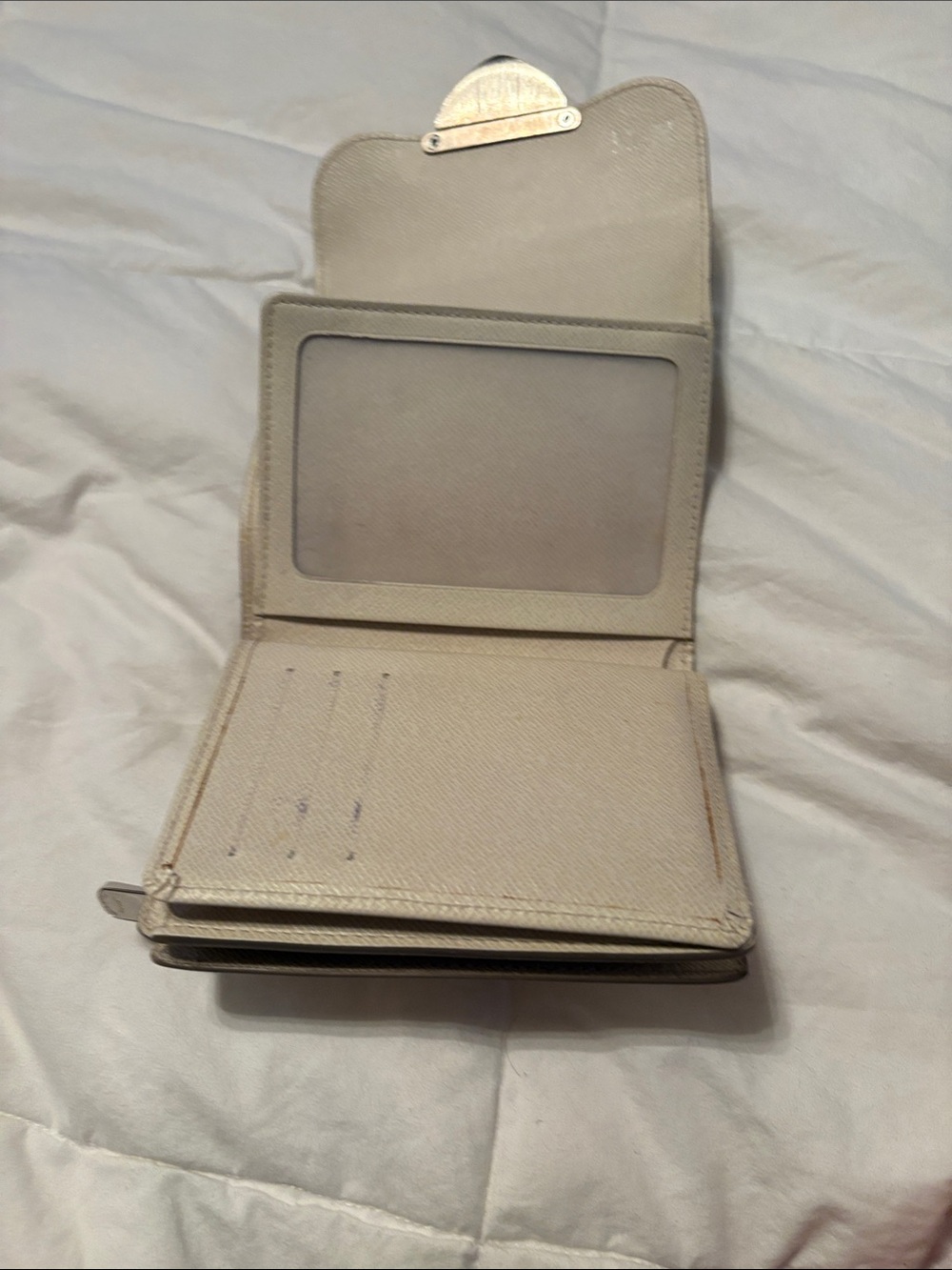 Louis Vuitton Cream Patent Epi Small Wallet with Silver Hardware - Picture 3 of 6